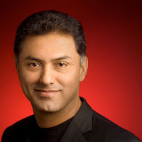 Nikesh-Arora-Wakil-Presiden-Senior-dan-Direktur-Bidang-Bisnis
